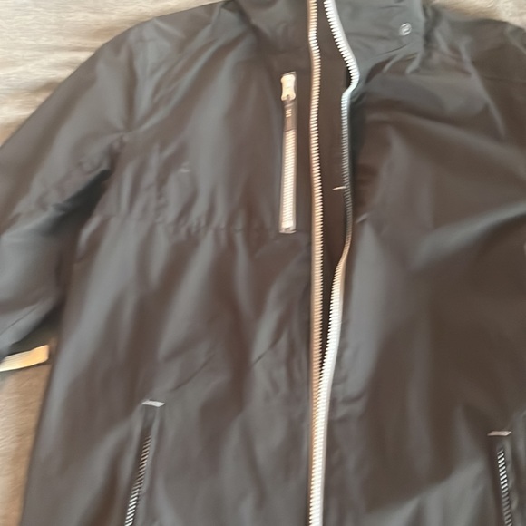 Mercedes Jacket - Picture 2 of 4